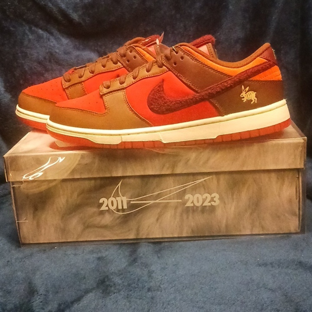 NIKE DUNK LOW RETRO (YEAR OF THE RABBIT) PRM